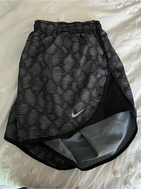 Nike Dri-FIT Black Striped Running Shorts